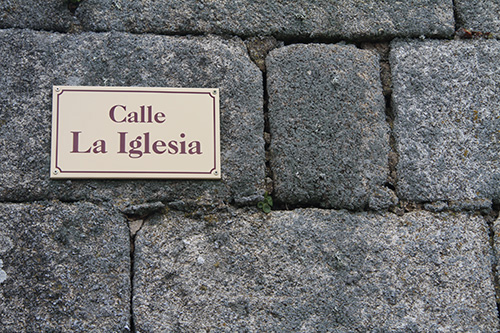Muro de la iglesia de San Clemente en Monumenta de Sayago