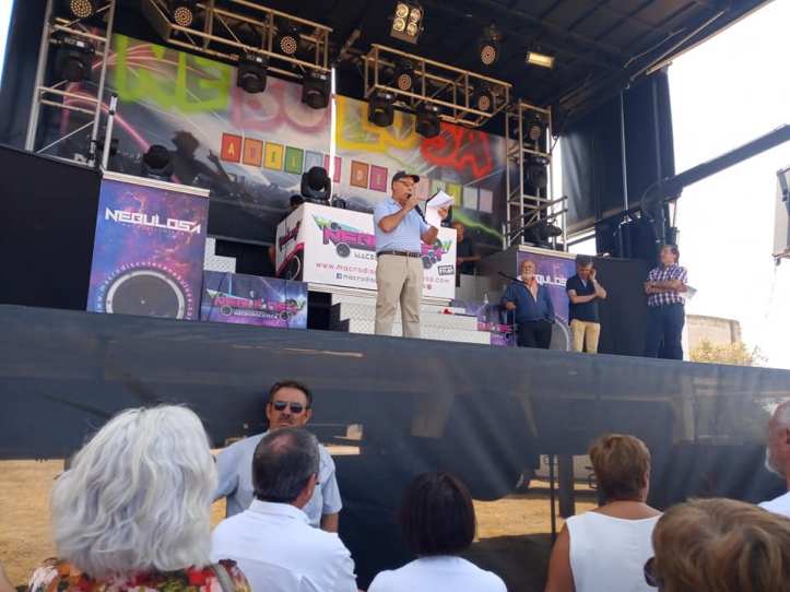 40498822_2036856296349239_6148814002886541312_n