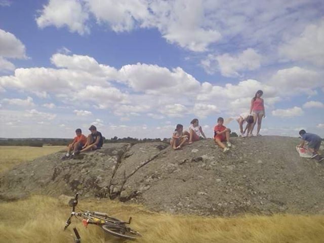 44405629_700408963662663_6026326255773679616_n