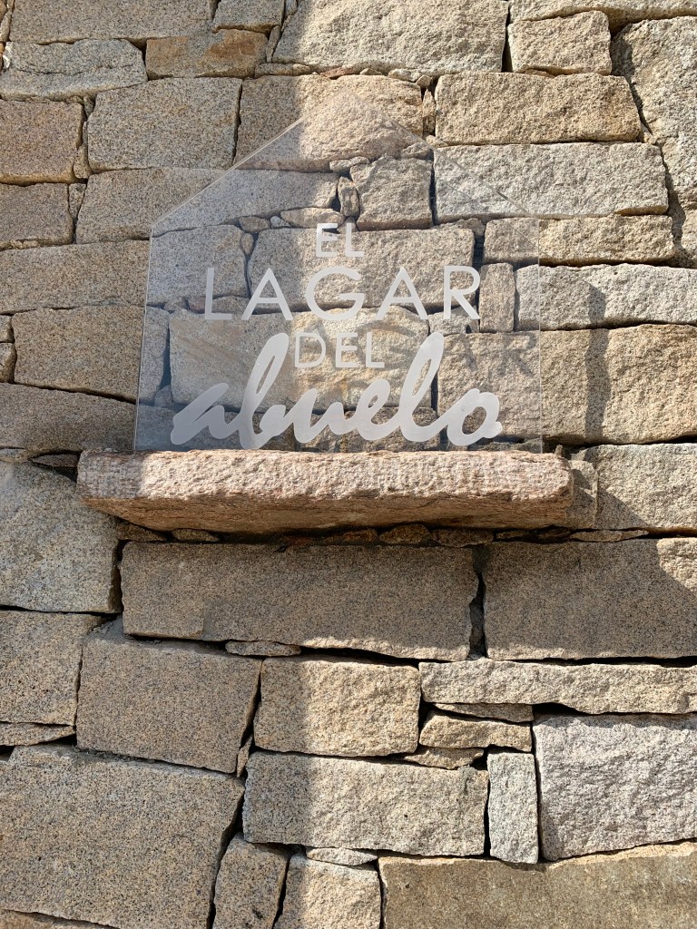 casa rural el lagar del abuelo, placa de entrada