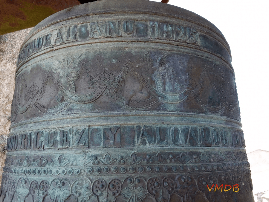 Campana de la iglesia de Moral de Sayago grabada en bronce