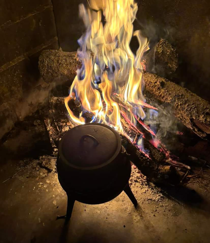 pote a la lumbre, así se cocinaba antiguamente